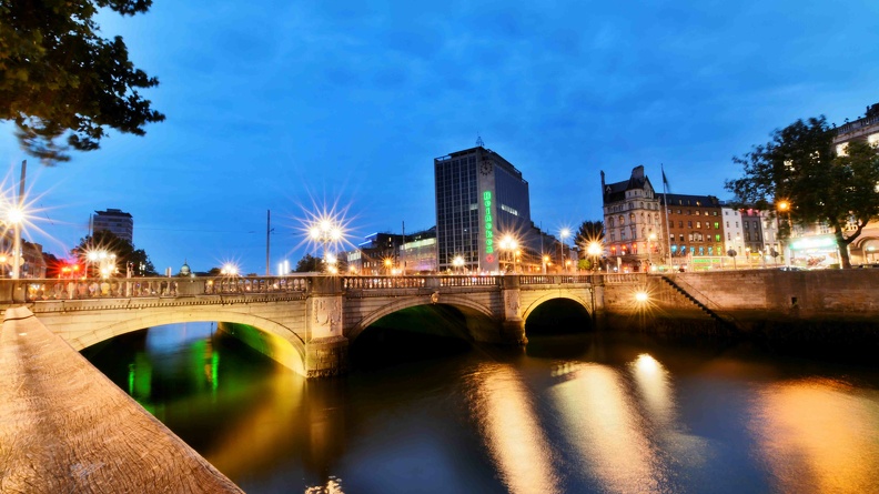 RMC268 Vision Urbaine 25 012 hl